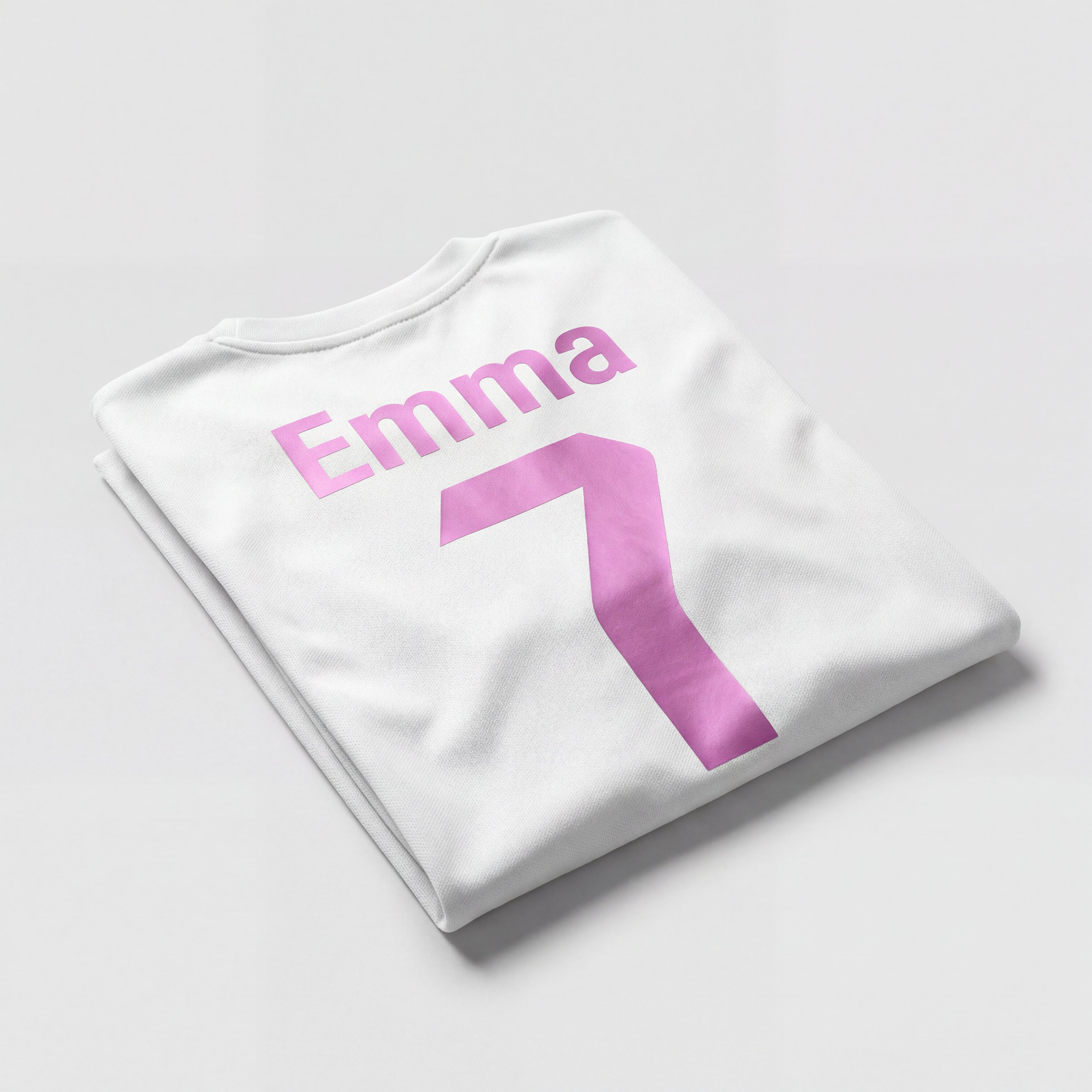 Maillot de football fille blanc personnalisé avec prénom et numéro rose